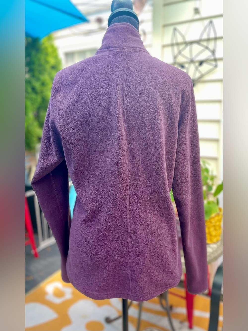 The North Face Women’s Fleece Unique Find! Dusty Plum color. WARM - Picture 3 of 15
